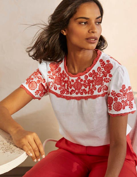 T-shirt Cornelia brodé - Blanc/rouge cerise T-shirt Cornelia brodé - Blanc/rouge cerise