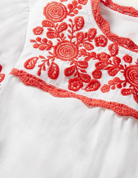 T-shirt Cornelia brodé - Blanc/rouge cerise T-shirt Cornelia brodé - Blanc/rouge cerise