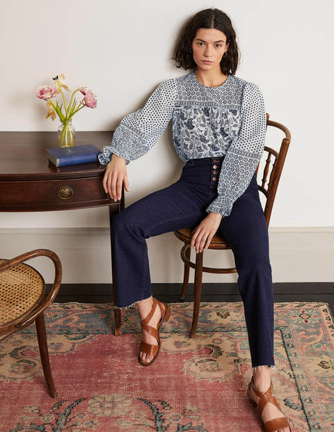 Blouse Gracie en coton - Ivoire, motif Meadow Flight Blouse Gracie en coton - Ivoire, motif Meadow Flight