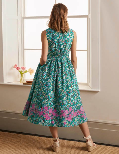 Baumwoll-Midikleid mit Stickerei - Grün, Kaleidoskop-Blumenmuster Baumwoll-Midikleid mit Stickerei - Grün, Kaleidoskop-Blumenmuster