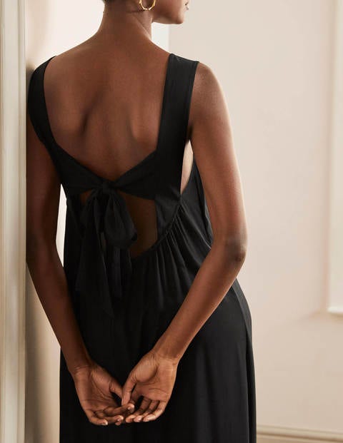 Maxi-Sommerkleid mit tiefem Rückenausschnitt - Schwarz Maxi-Sommerkleid mit tiefem Rückenausschnitt - Schwarz