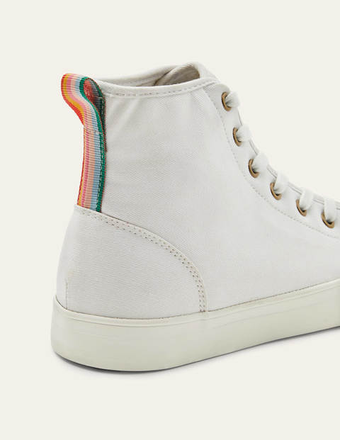 Philippa Sneakers - White Philippa Sneakers - White