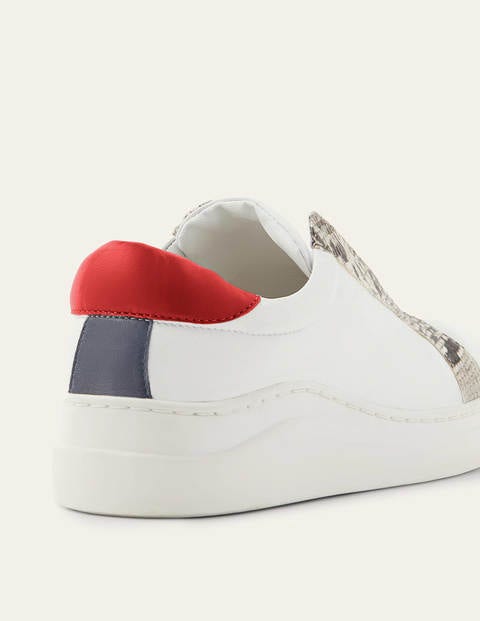 Clea Turnschuhe - Weiß, Schlangenmuster Clea Turnschuhe - Weiß, Schlangenmuster