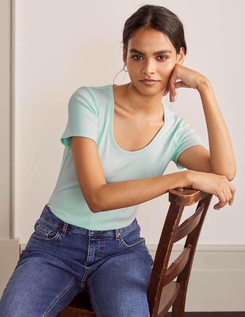 Essential Short Sleeve Tee - Spearmint Essential Short Sleeve Tee - Spearmint