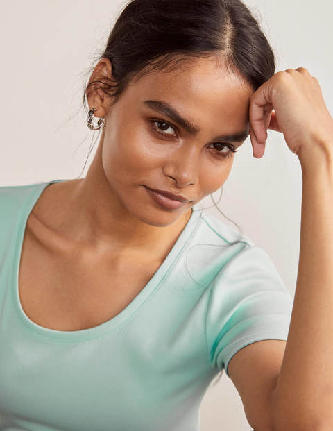 Essential Short Sleeve Tee - Spearmint Essential Short Sleeve Tee - Spearmint