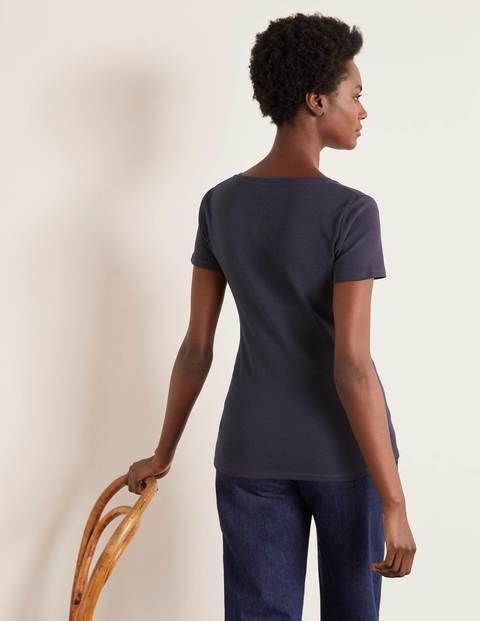 Essential Short Sleeve Tee - Navy Essential Short Sleeve Tee - Navy