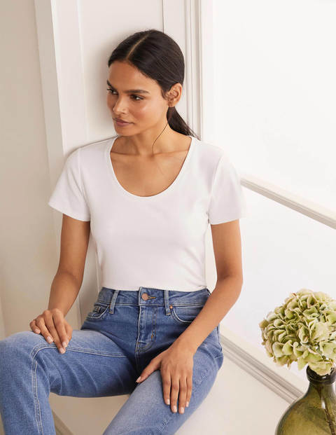 Essential Short Sleeve Tee