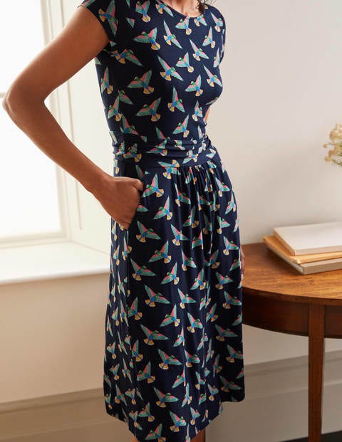 Amelie Jerseykleid - Navy, Exotische Vögel Amelie Jerseykleid - Navy, Exotische Vögel