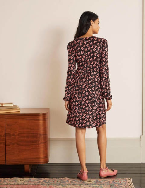 Black Clover Print Hattie Jersey Dress - Black, Clover Petal Black Clover Print Hattie Jersey Dress - Black, Clover Petal