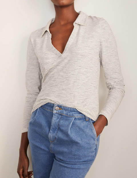 The Cotton Collar Notch Tee - Ivory/Navy The Cotton Collar Notch Tee - Ivory/Navy