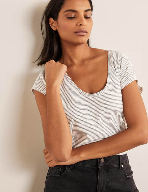 The Cotton Voop Tee - Ivory/ Navy The Cotton Voop Tee - Ivory/ Navy