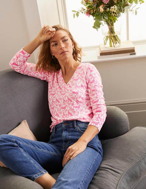 Eldon V-neck Sweater - Lollipop, Daydream Eldon V-neck Sweater - Lollipop, Daydream