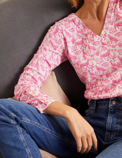 Eldon V-neck Sweater - Lollipop, Daydream Eldon V-neck Sweater - Lollipop, Daydream