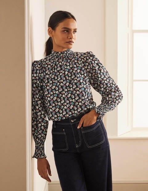 Top Ellie à smocks - Noir, petit motif petites fleurs peint