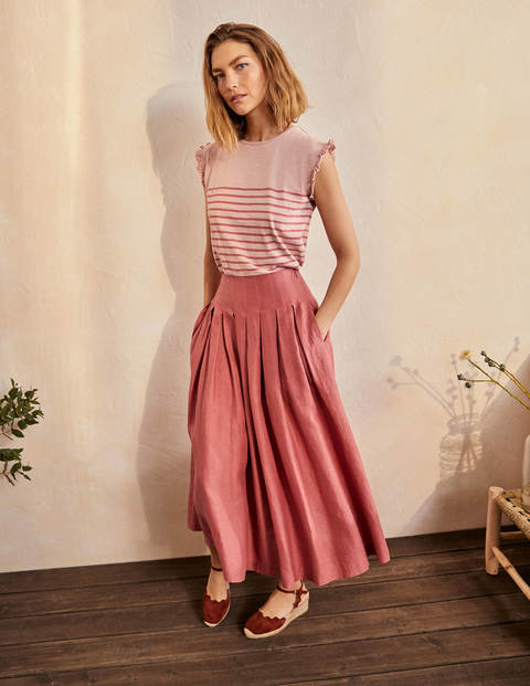 Faye Jersey Top - Milkshake/ Dusty Red Faye Jersey Top - Milkshake/ Dusty Red