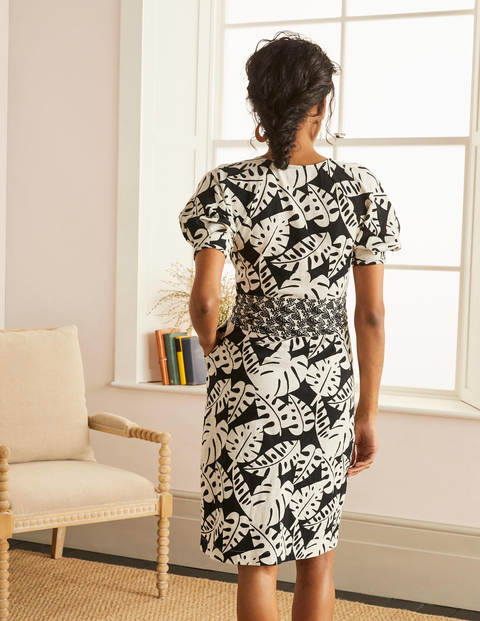 Amanda Jerseykleid mit Gürtel - Schwarz, Bananenblatt Amanda Jerseykleid mit Gürtel - Schwarz, Bananenblatt