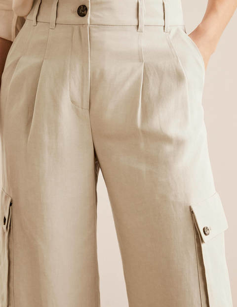 Ailesbury Cargo Pants - Sand Ailesbury Cargo Pants - Sand