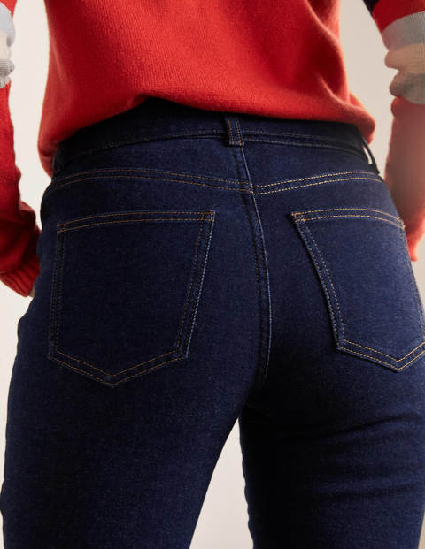 Jeans mit aufgesetzten Taschen und Stoffgürtel - Indigoblau Jeans mit aufgesetzten Taschen und Stoffgürtel - Indigoblau