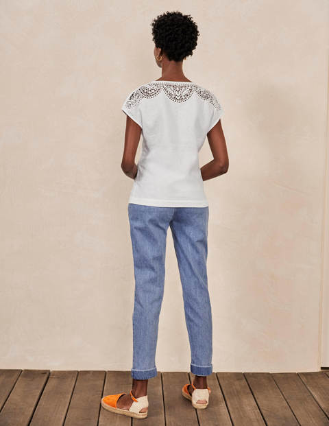 Top Fleur brodé en lin - Blanc Top Fleur brodé en lin - Blanc