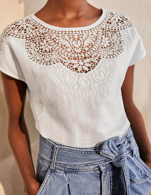 Top Fleur brodé en lin - Blanc Top Fleur brodé en lin - Blanc