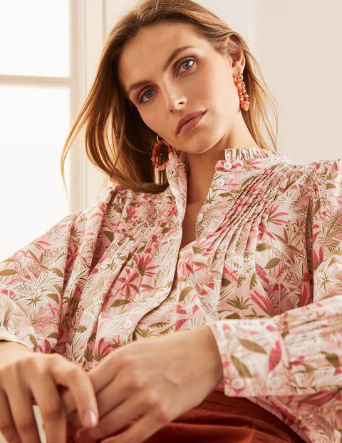 Miranda Blouse - Milkshake, Tropical Palm Miranda Blouse - Milkshake, Tropical Palm