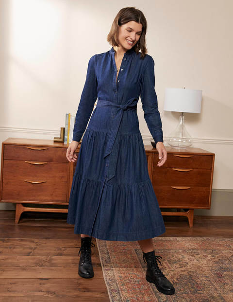 Ellen Hemdblusenkleid mit Stufen - Mittleres Vintageblau, Denim Ellen Hemdblusenkleid mit Stufen - Mittleres Vintageblau, Denim