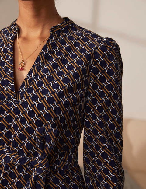 Esmeralda Kleid mit Taillengürtel - Navy, Geometrisches Gliedermuster Esmeralda Kleid mit Taillengürtel - Navy, Geometrisches Gliedermuster