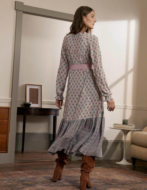 Midikleid mit Stufensaum - Naturweiß, Mosaik-Geo Midikleid mit Stufensaum - Naturweiß, Mosaik-Geo