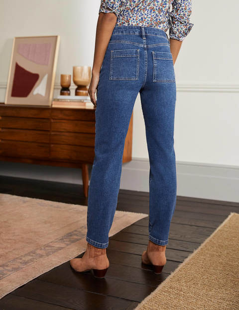 Schmal zulaufende Jeans mit aufgesetzten Taschen - Mittleres Vintageblau Schmal zulaufende Jeans mit aufgesetzten Taschen - Mittleres Vintageblau