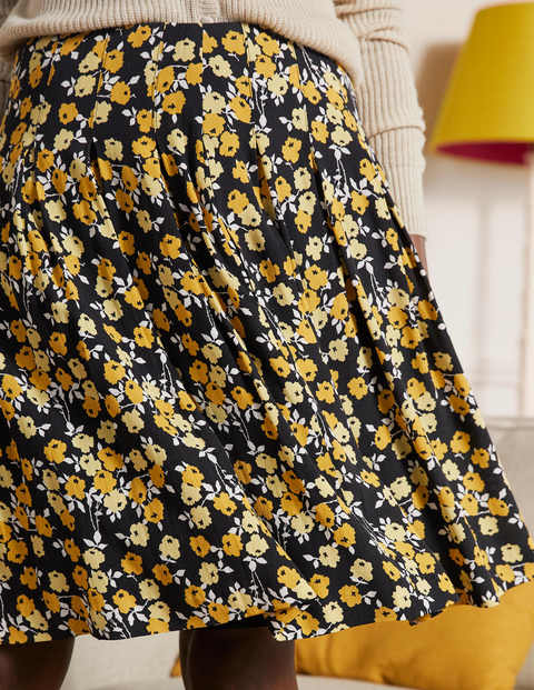 Victoria Pleated Skirt - Black, Abstract Sprig Victoria Pleated Skirt - Black, Abstract Sprig