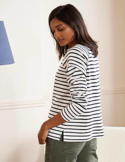 Mariner Henley Top - Ivory/Navy Mariner Henley Top - Ivory/Navy