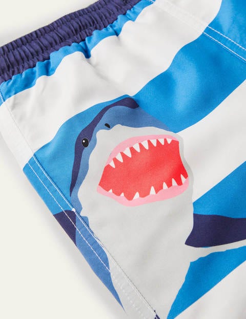 Gemusterte Badeshorts - Marokkoblau, Haie Gemusterte Badeshorts - Marokkoblau, Haie