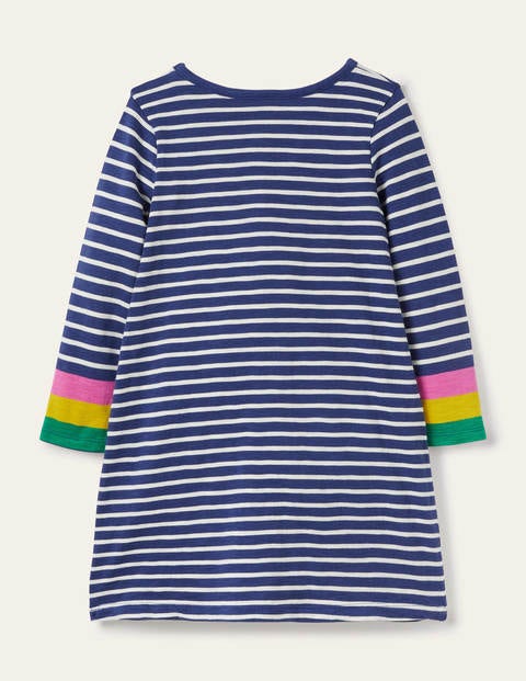 Fröhliches Jerseykleid mit Taschen - Segelblau, Regenbogenbündchen Fröhliches Jerseykleid mit Taschen - Segelblau, Regenbogenbündchen