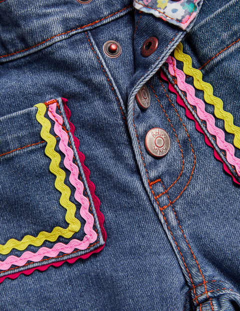 Jeans mit aufgesetzten Taschen und Zackenlitzen - Mittleres Vintageblau, Denim Jeans mit aufgesetzten Taschen und Zackenlitzen - Mittleres Vintageblau, Denim