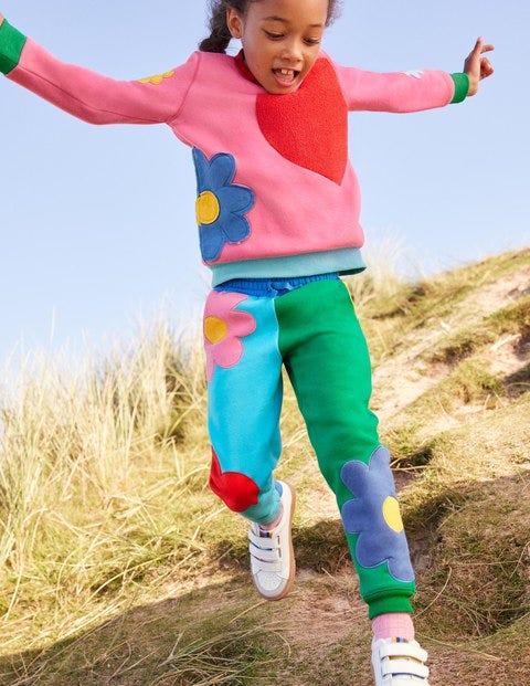 Sweatshirt mit Applikation - Helles Blütenrosa, Herz Sweatshirt mit Applikation - Helles Blütenrosa, Herz