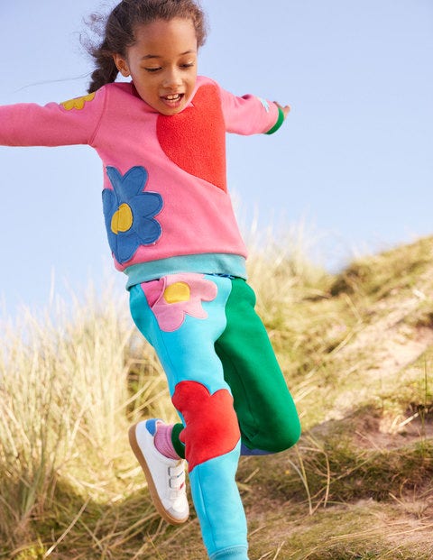 Sweatshirt mit Applikation - Helles Blütenrosa, Herz Sweatshirt mit Applikation - Helles Blütenrosa, Herz