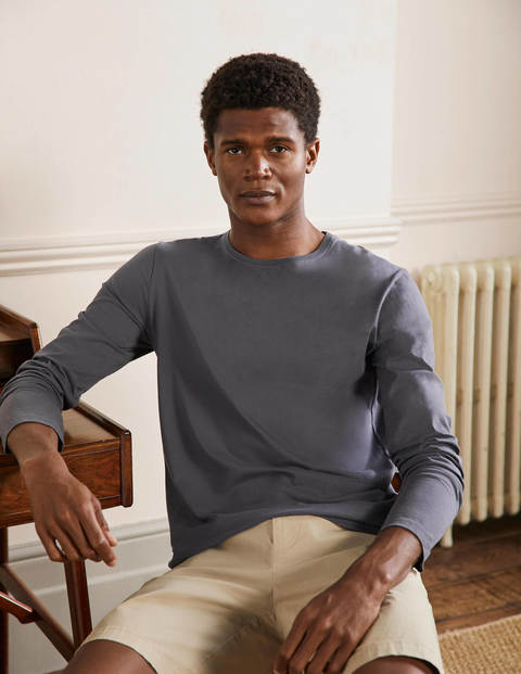 Classic Long-Sleeved T-shirt - London Grey Classic Long-Sleeved T-shirt - London Grey