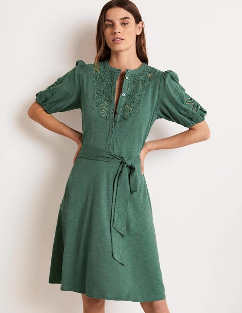 Besticktes Hemdblusenkleid aus Jersey - Trekking-Grün