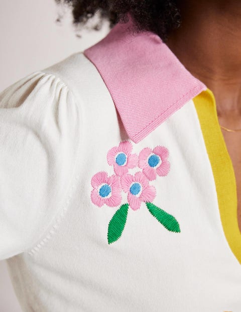 Besticktes Shirt mit Kontrastkragen - Naturweiß/Bunt, Blumen
