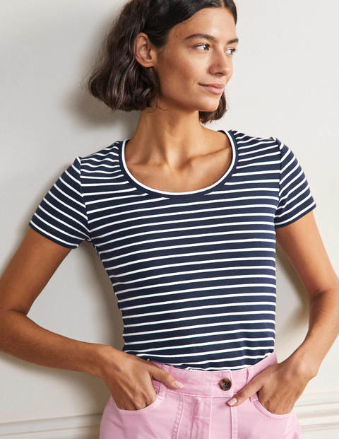 Essential Short Sleeve T-Shirt - Navy / Ivory Stripe