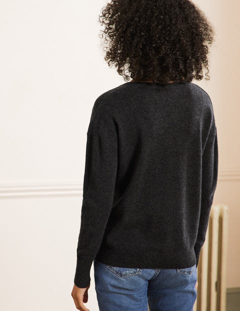 Cashmere V-neck Relax Sweater - Charcoal Melange Cashmere V-neck Relax Sweater - Charcoal Melange