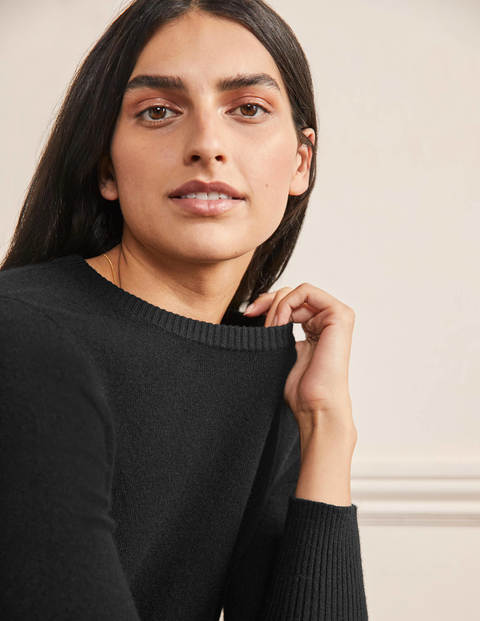 Cashmere Crew Neck Jumper - Black Cashmere Crew Neck Jumper - Black