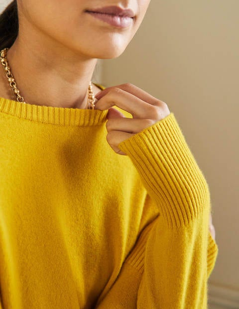 Cashmere Crew Neck Sweater - Citrine Yellow Cashmere Crew Neck Sweater - Citrine Yellow