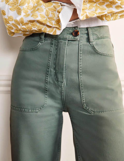 Baumwolltwillhose mit weitem Bein - Erlengrün Baumwolltwillhose mit weitem Bein - Erlengrün