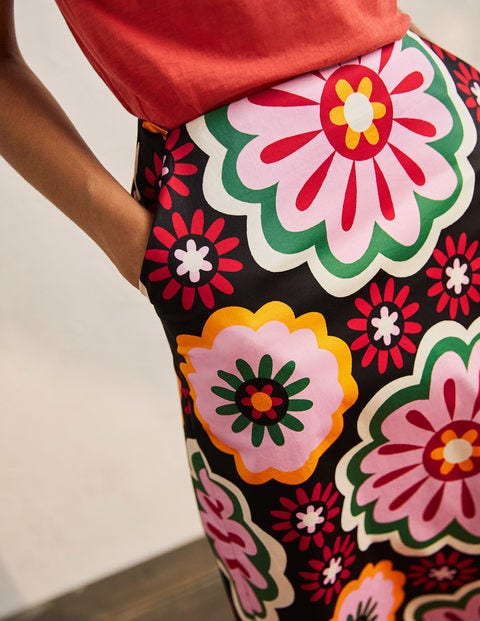 Printed A-line Midi Skirt - Black, Opulent Daisy Printed A-line Midi Skirt - Black, Opulent Daisy