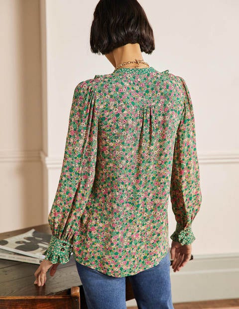 what is a popover blouse