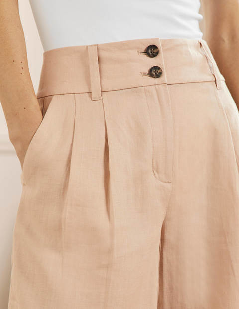 Pleated Linen Shorts - Frappe