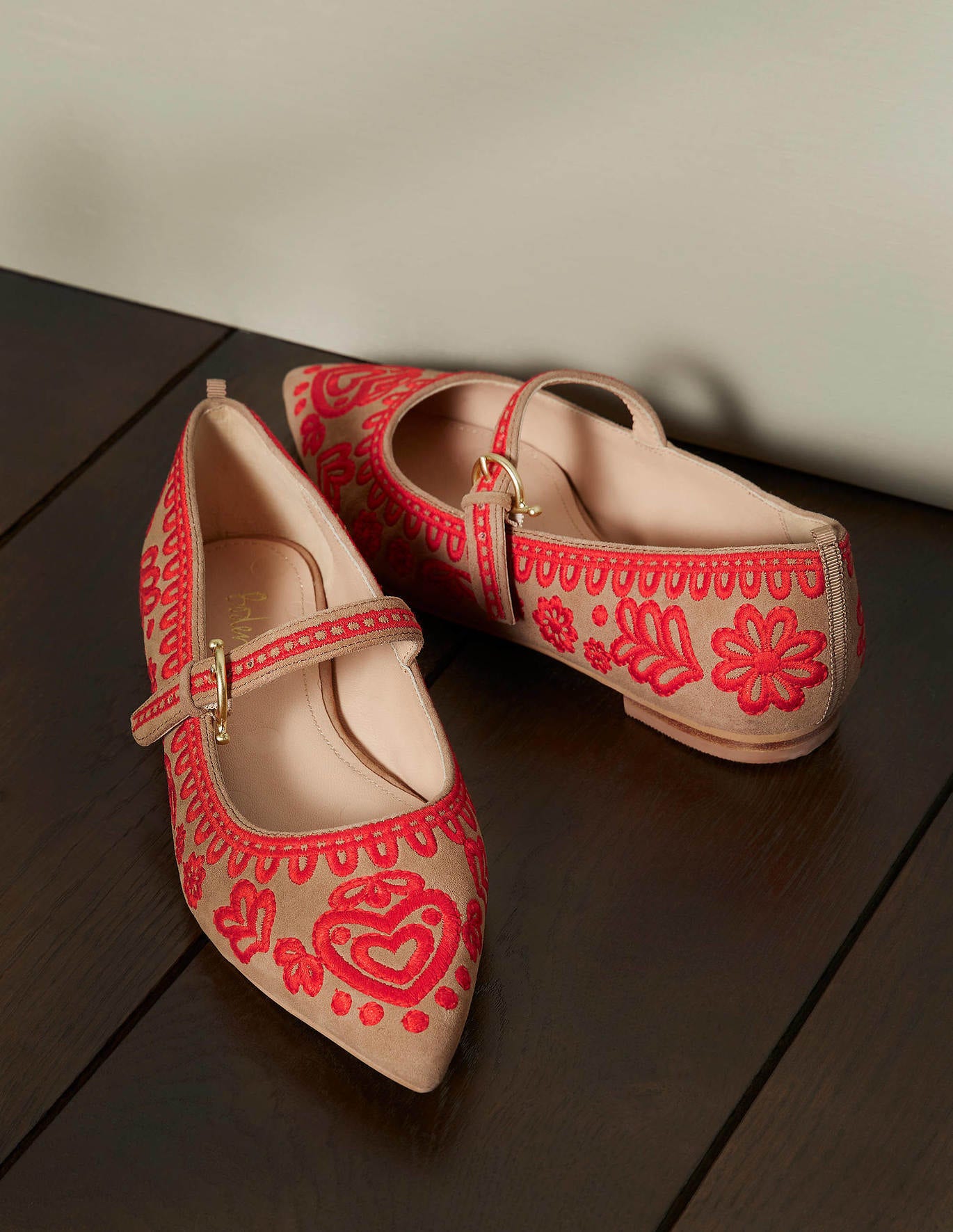 Boden Pointed Toe Mary Jane Shoes - Acorn/Embroidery