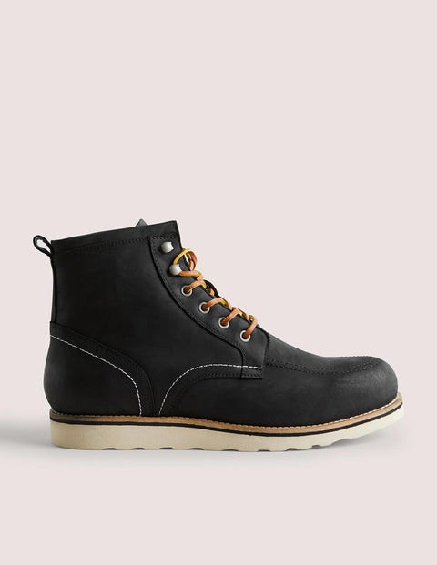 Leather Chukka Boots - Black | Boden US