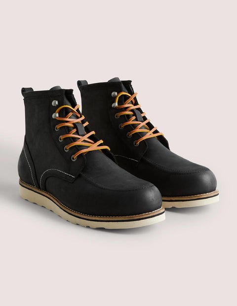 Leather Chukka Boots - Black | Boden US